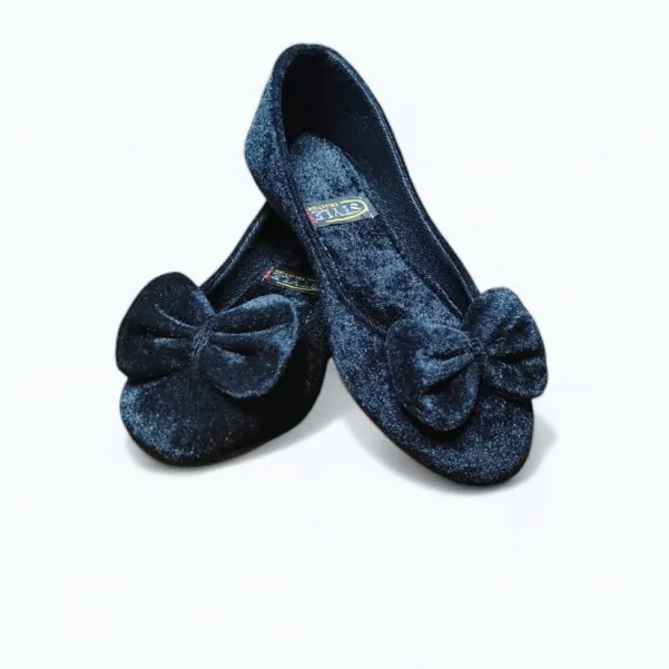 Women Stylish Velvet Pumps