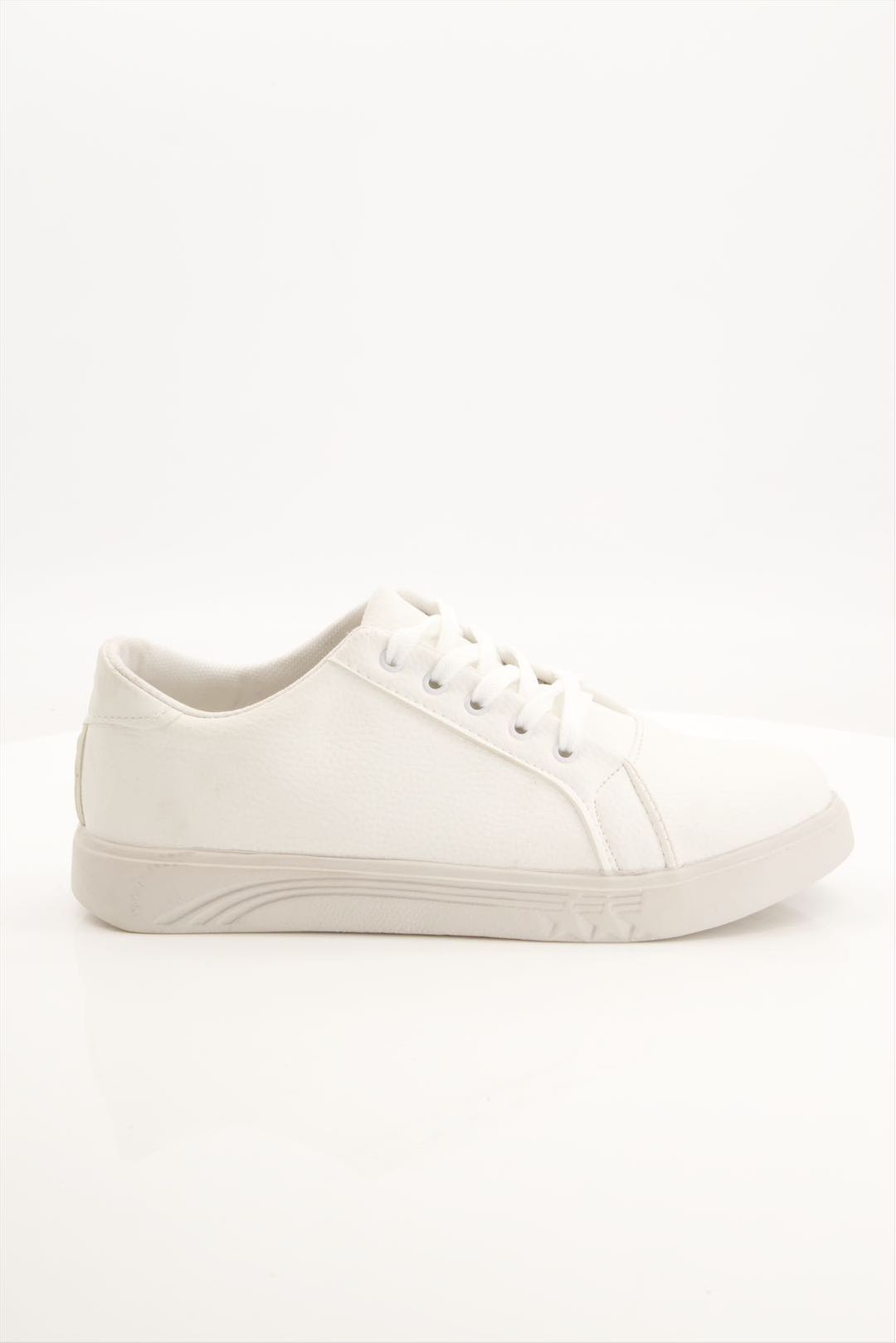 Men’s Classic White Comfort Sneakers