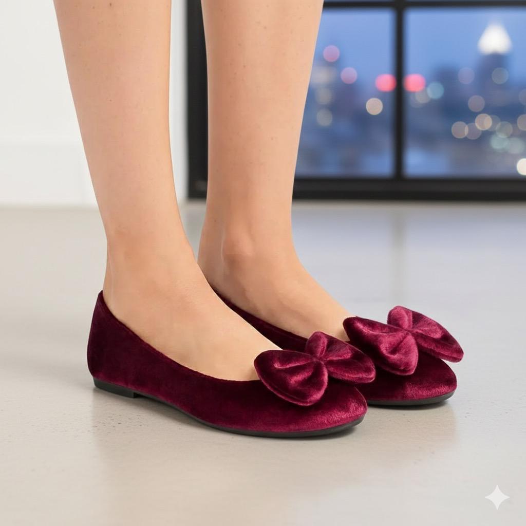 Women Stylish Velvet Pumps