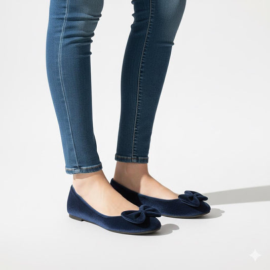 Women Stylish Velvet Pumps