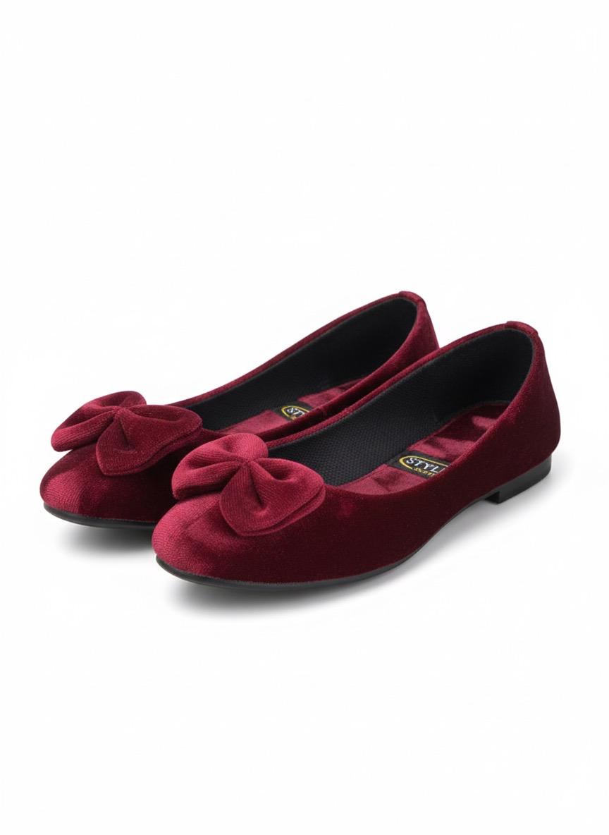 Women Stylish Velvet Pumps