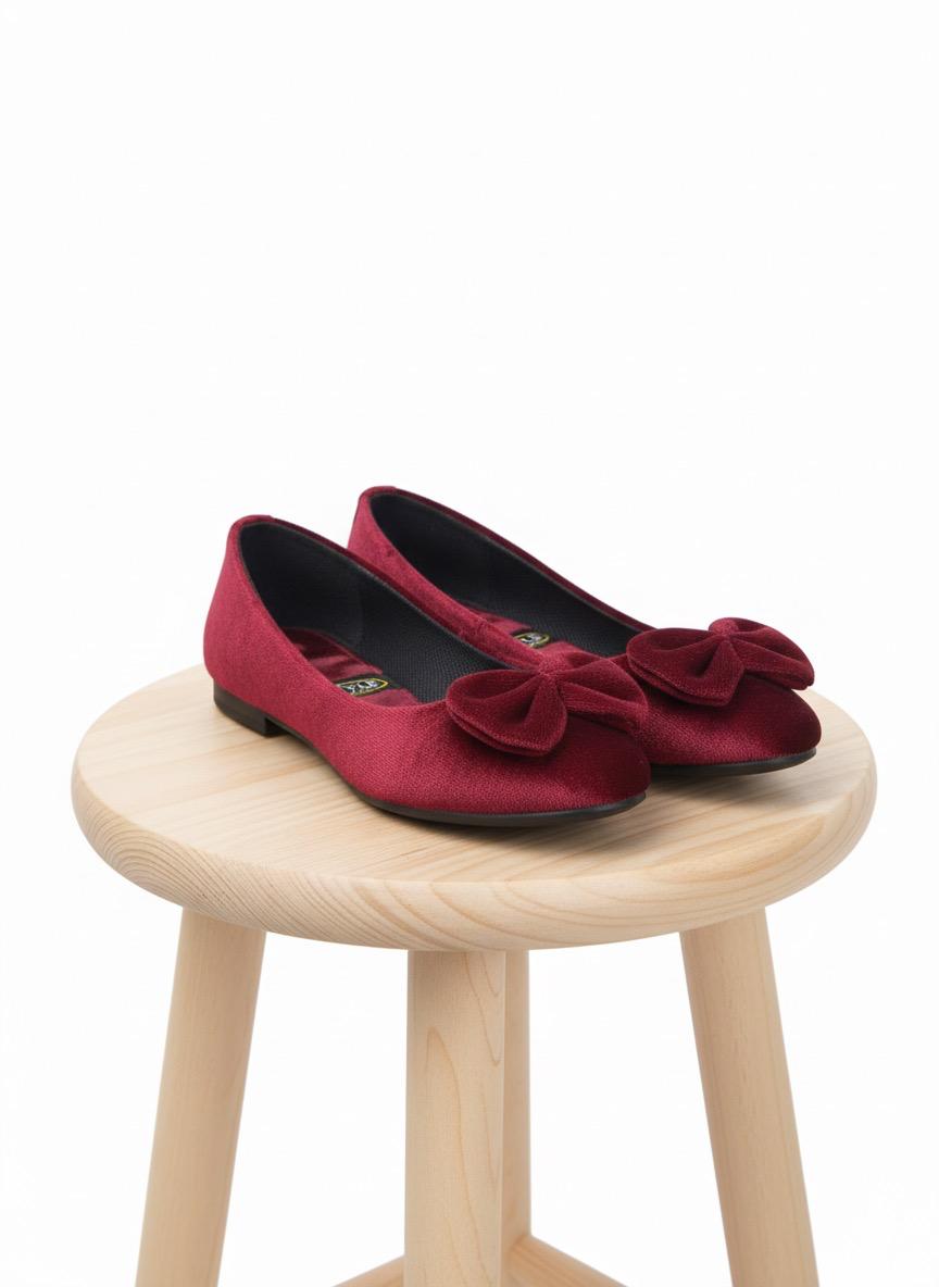 Women Stylish Velvet Pumps